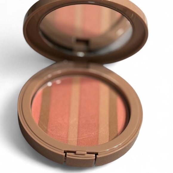 Belle Beauty Makeup 8 pc Bundle - ALL NEW - Picture 8 of 9